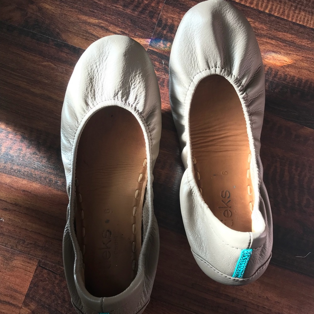 Taupe Tieks - size 6 (Used) Great Condition